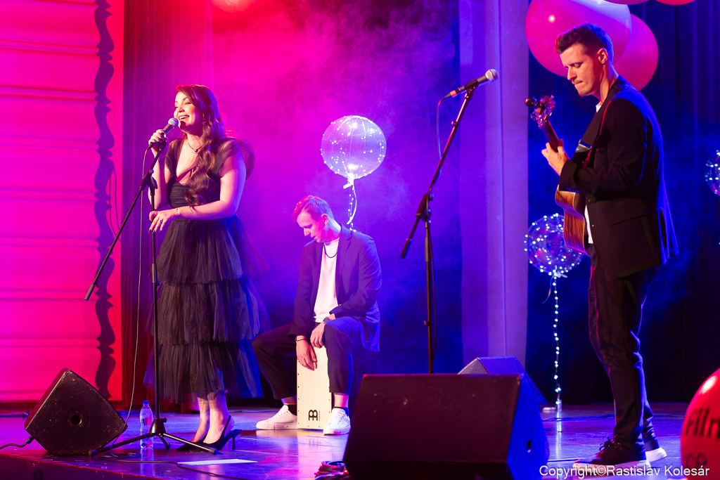 Akustický koncert Celeste Buckingham