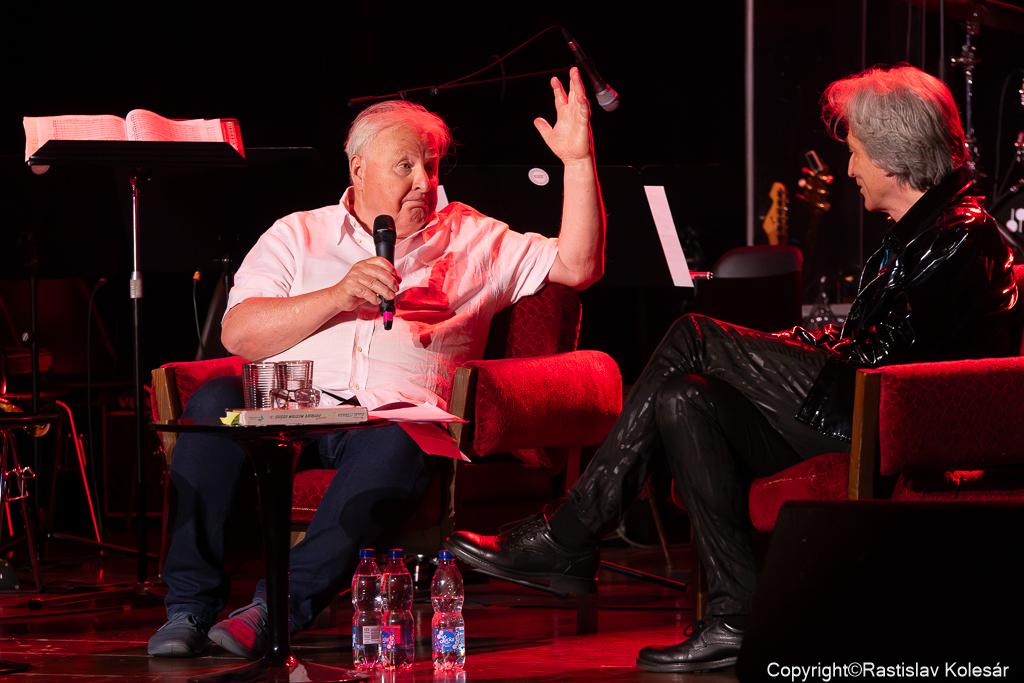 V historickej radnici sa v rámci Art Filmu konala talkshow Milana Kolcuna Bez šepkára, v ktorej vyspovedal okrem iných aj režiséra Dušana Trančíka...