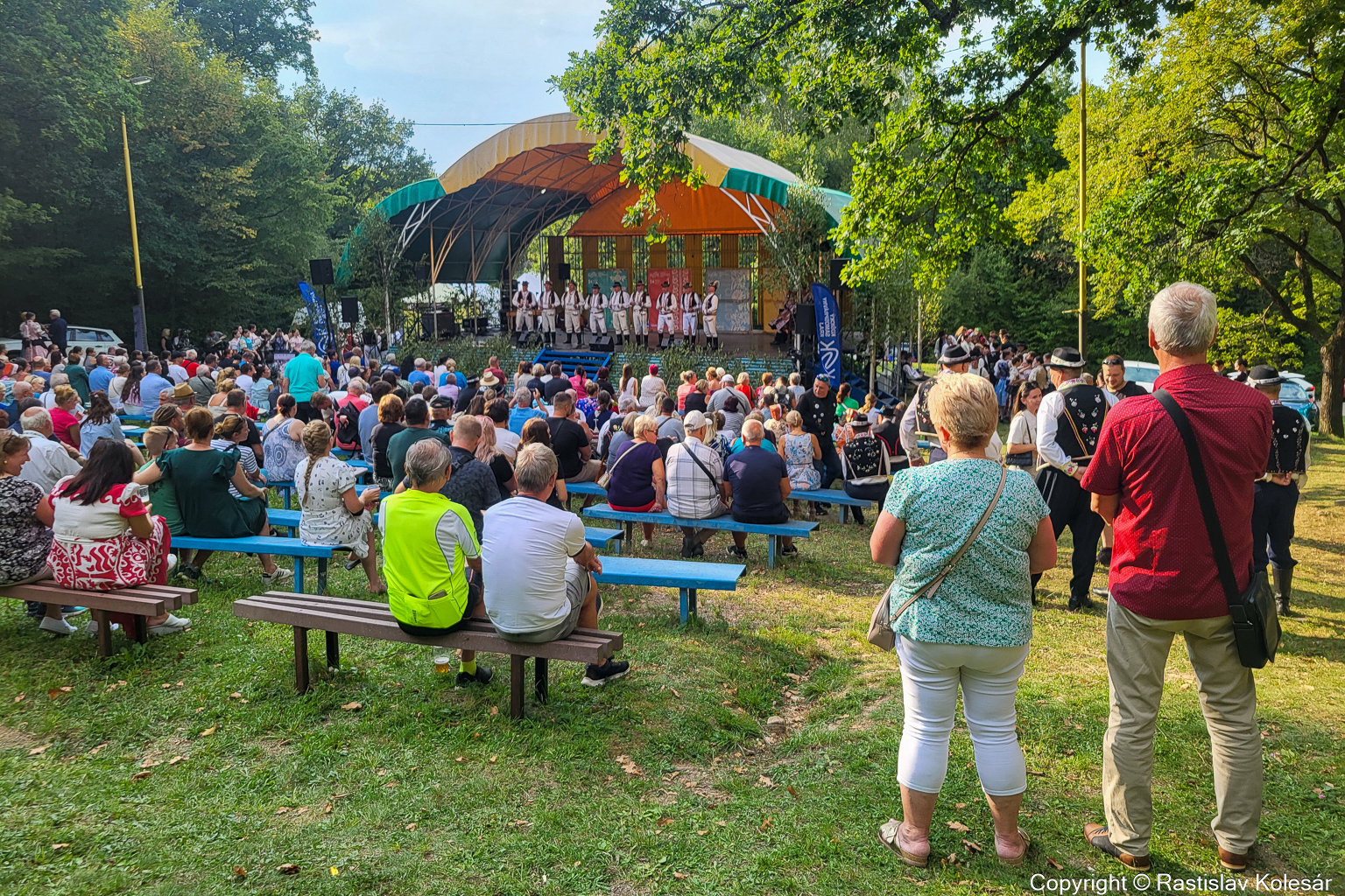 Abovské folklórne slávnosti sa konali v príjemnom prostredí prírodného amfiteátra v Skároši.